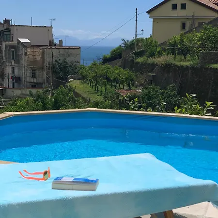 فندق مبيت وإفطار La Zagara مينوري